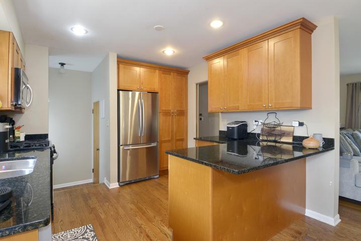 780