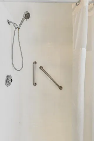 780