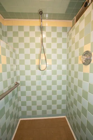 780