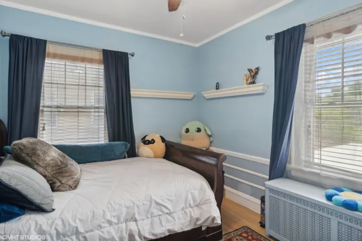 780