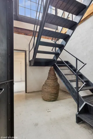 780