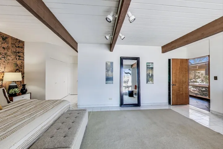 780