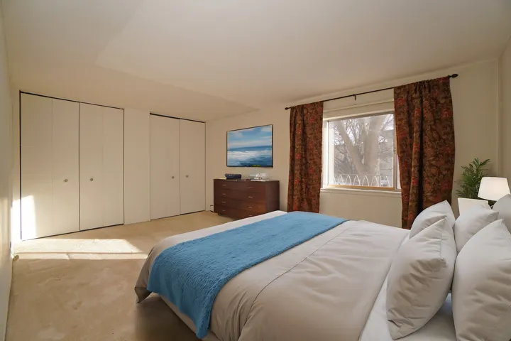780