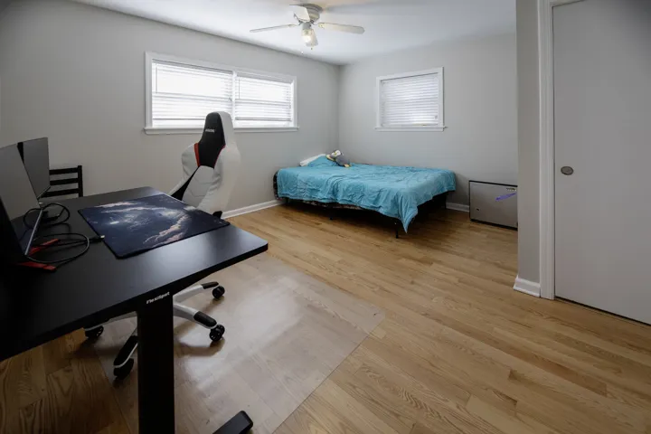 780