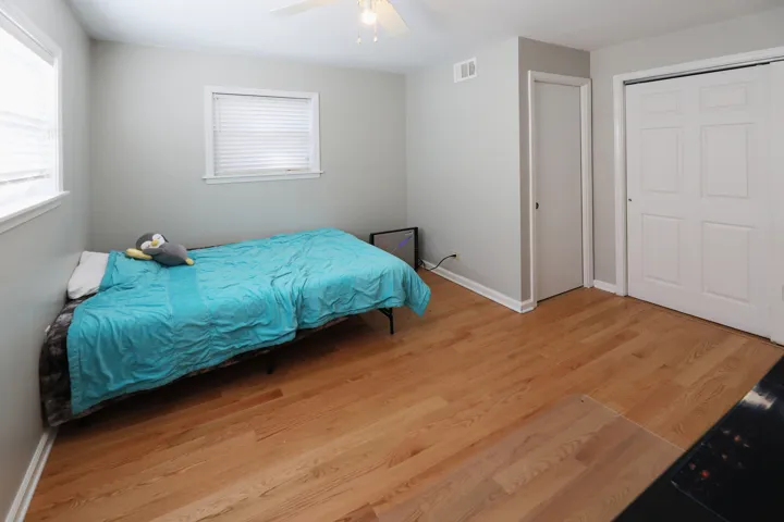 780