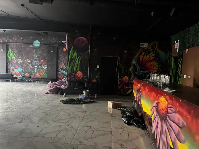 780