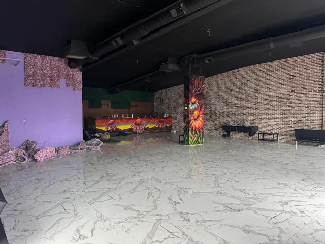 780