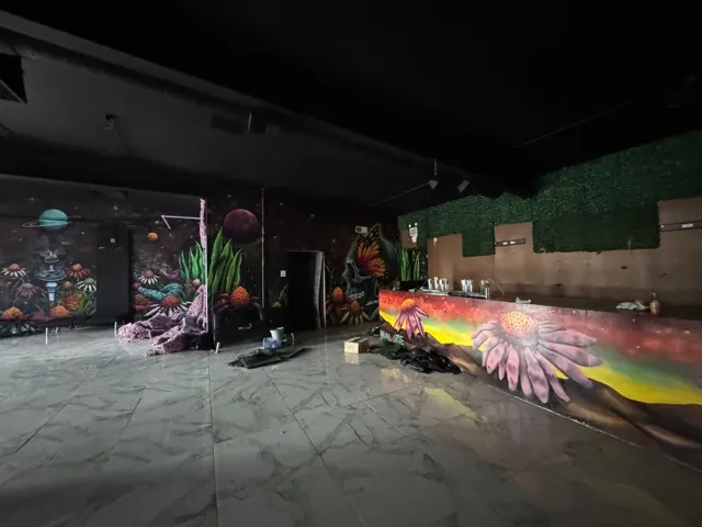780