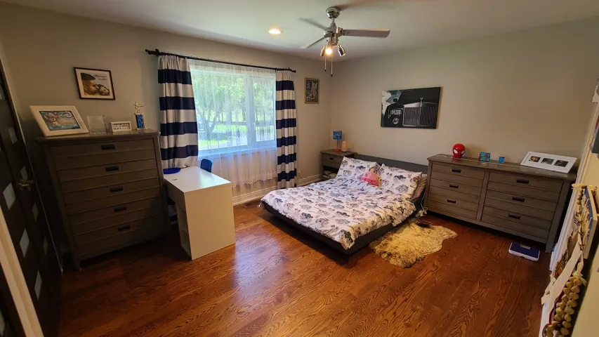 780