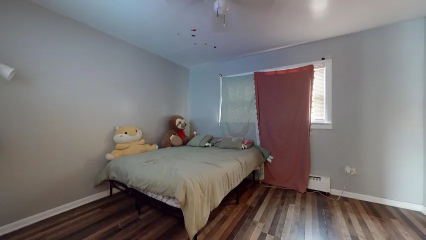780