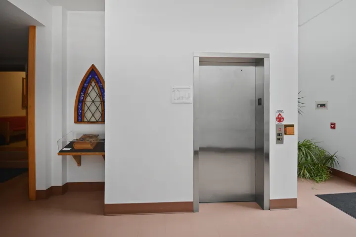 780