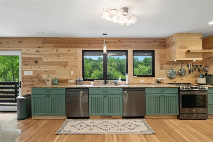 780
