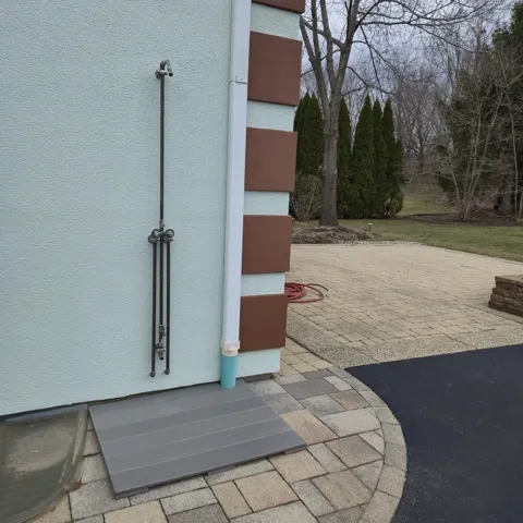 780