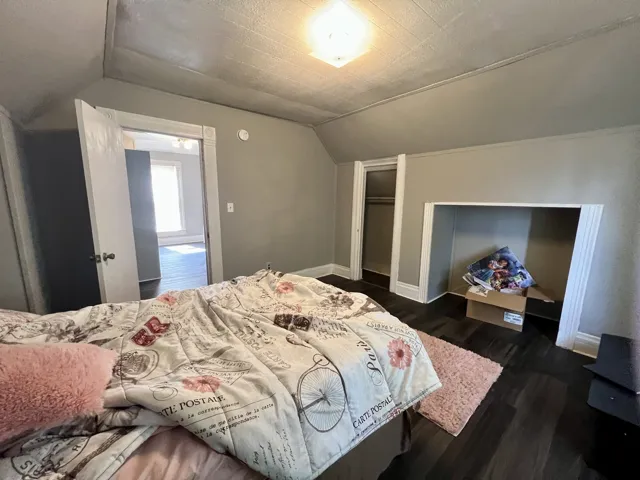 780