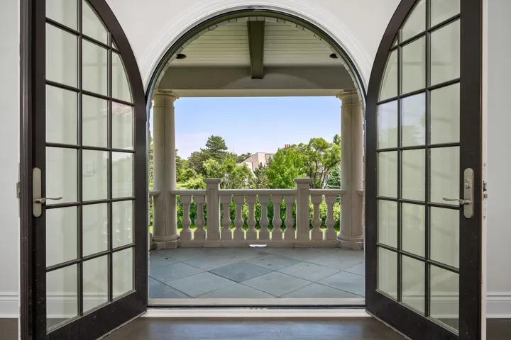 780