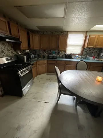 780