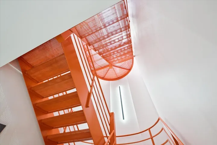 780