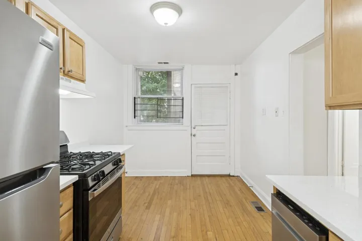780