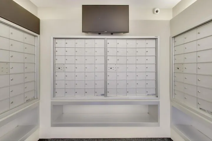 780