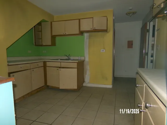780