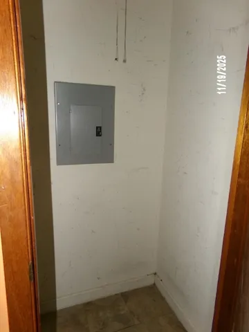 780