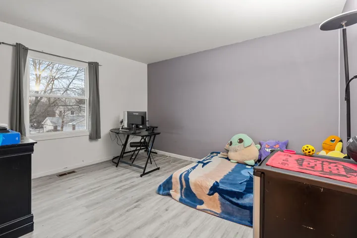 780