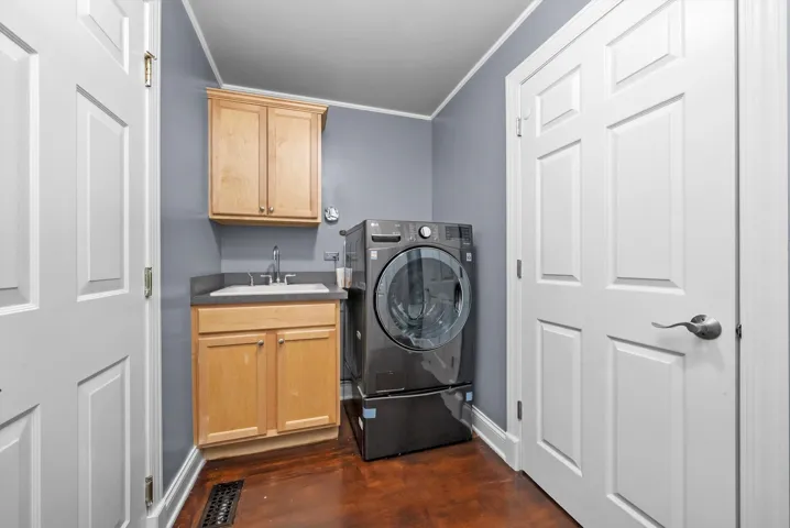 780