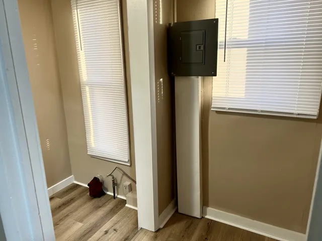 780