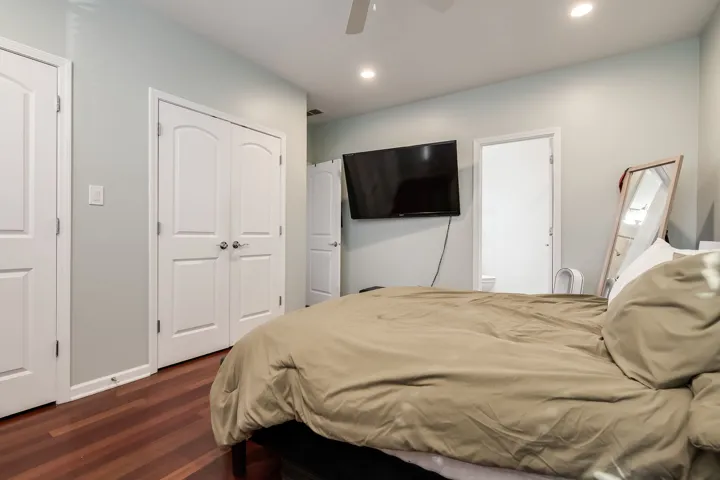 780