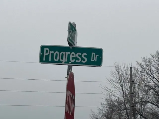780