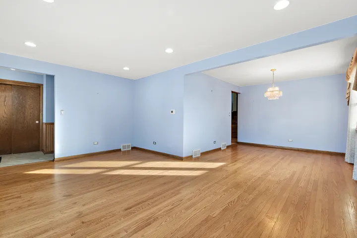 780