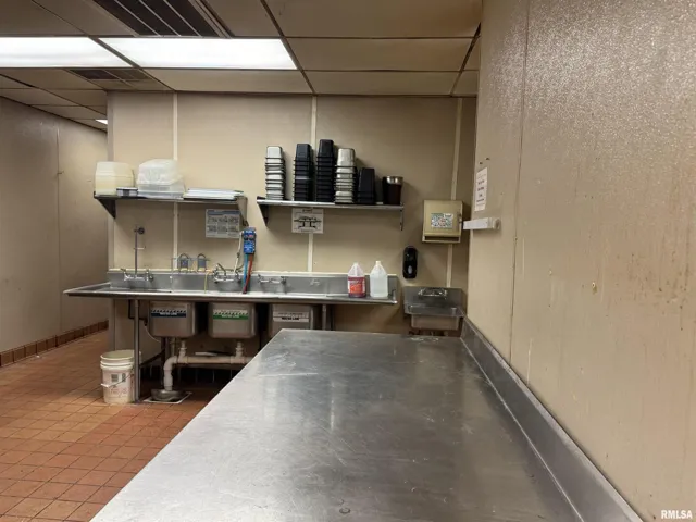 780