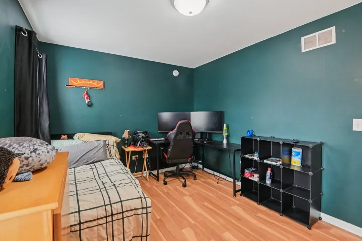 780