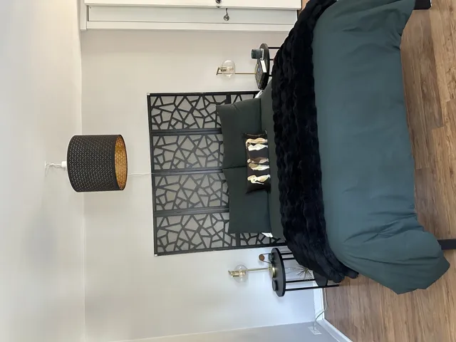 780