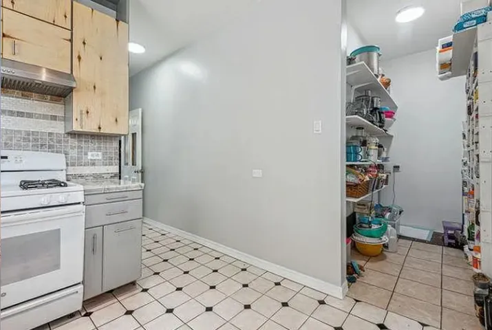 780