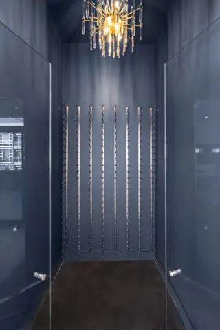 780