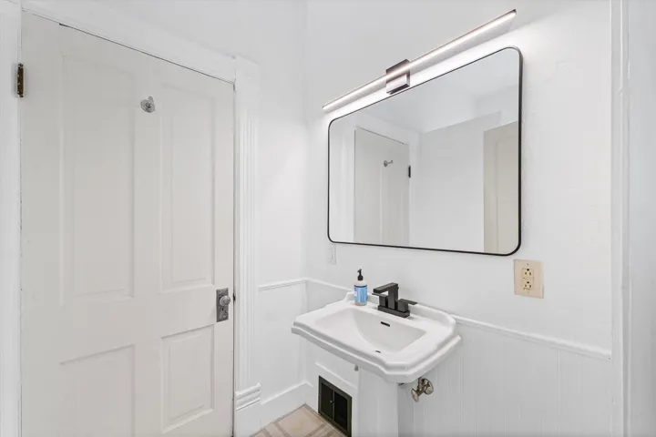 780