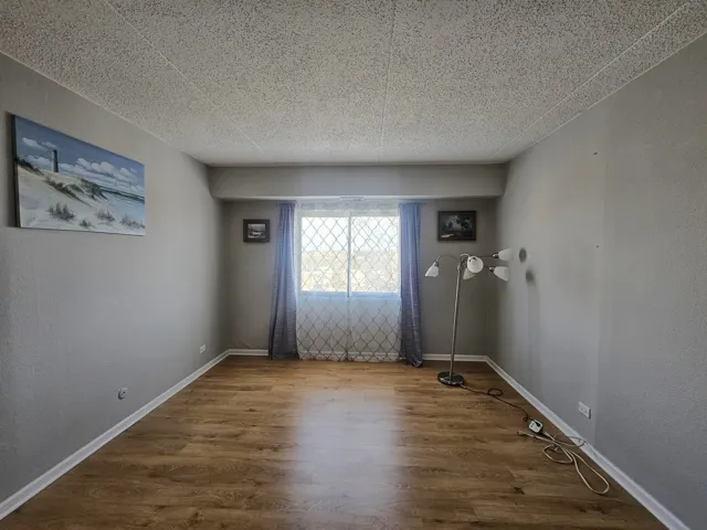 780