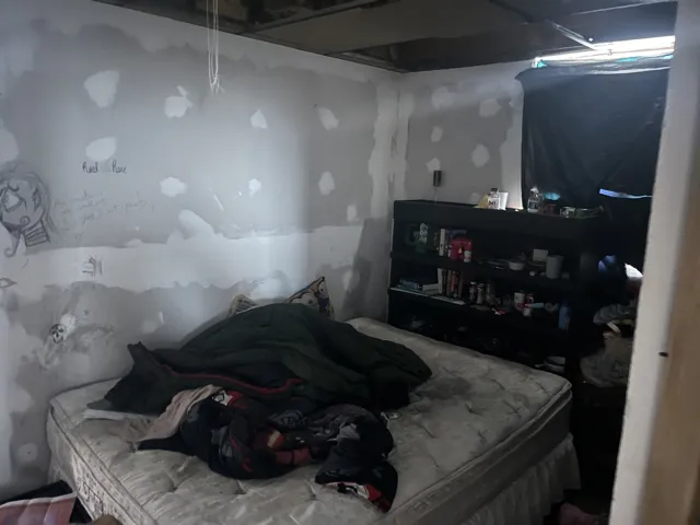 780