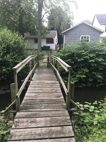780