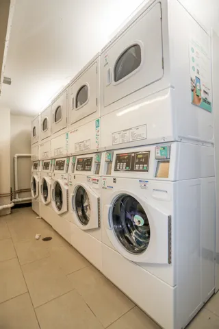 780