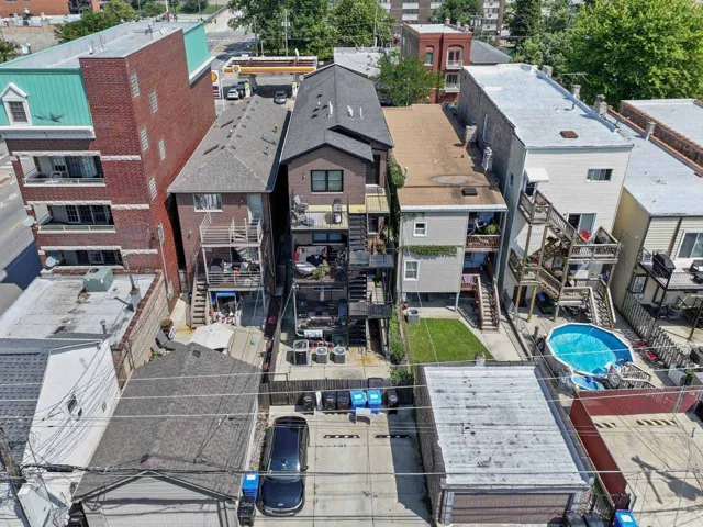 780