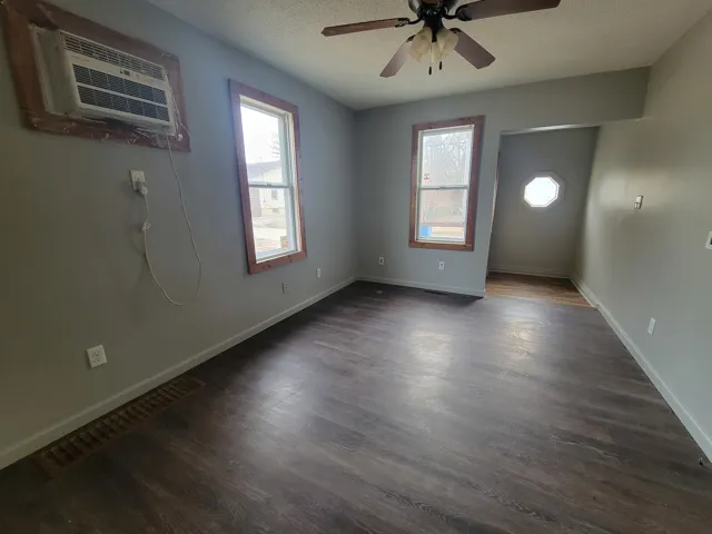 780