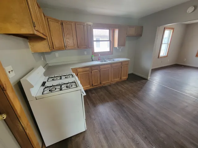 780