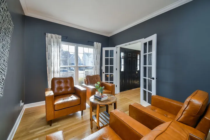 780