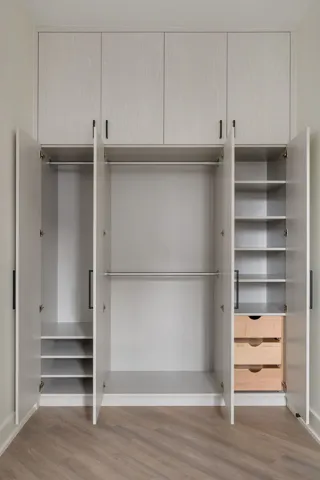 780
