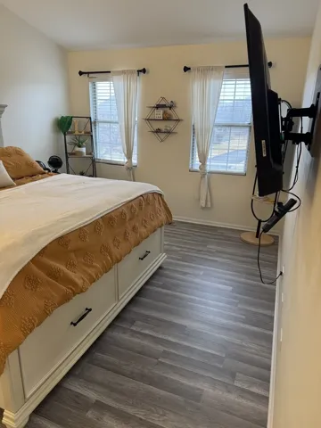 780