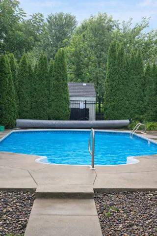 780