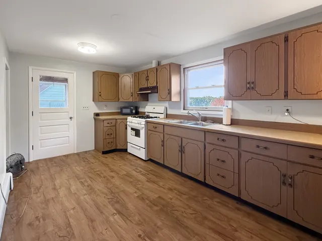 780