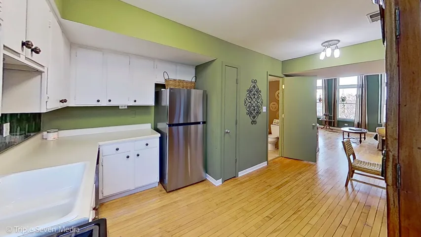 780